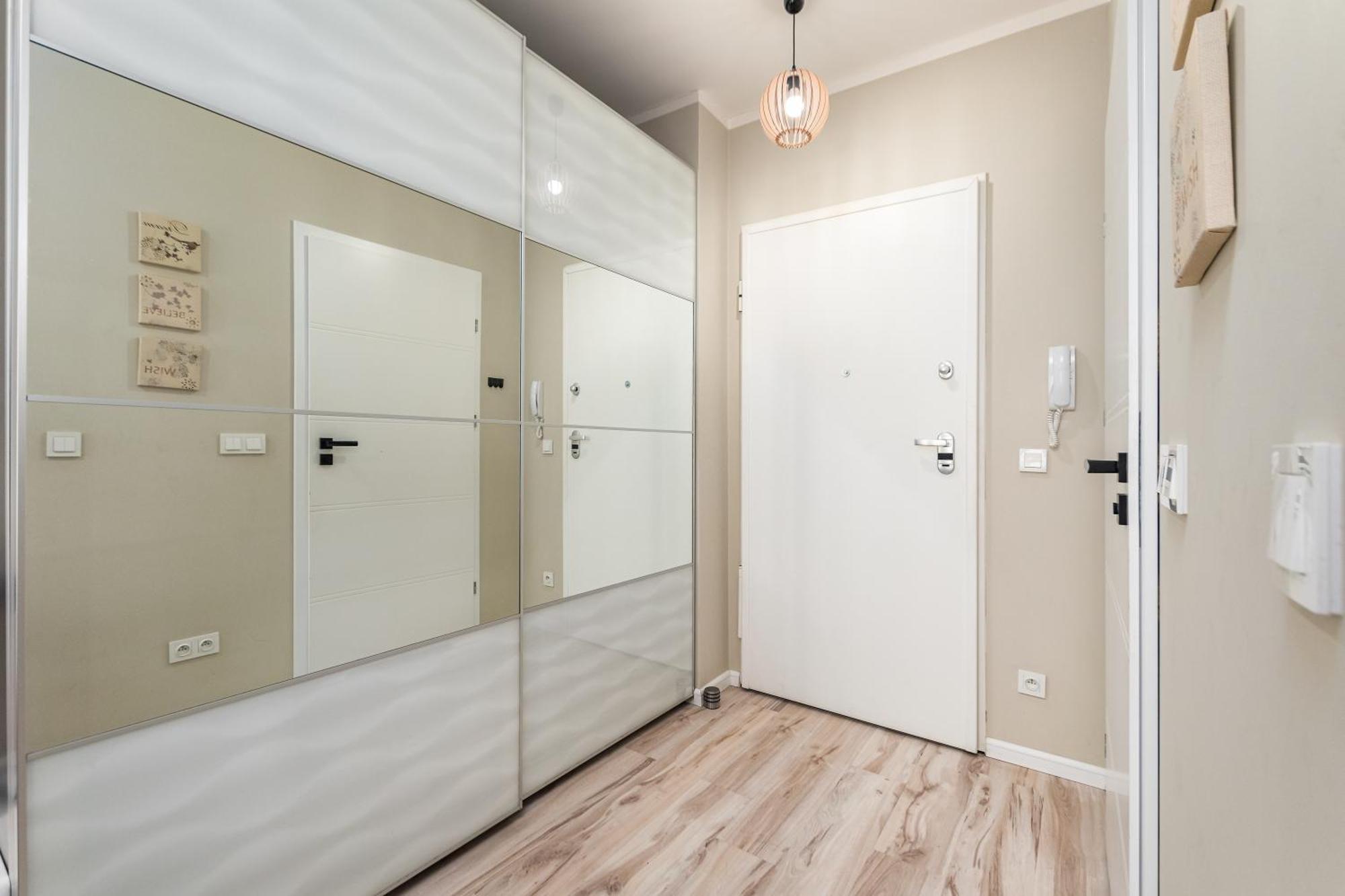 Jana Kazimierza 35 By Homeprime Warsaw Luaran gambar